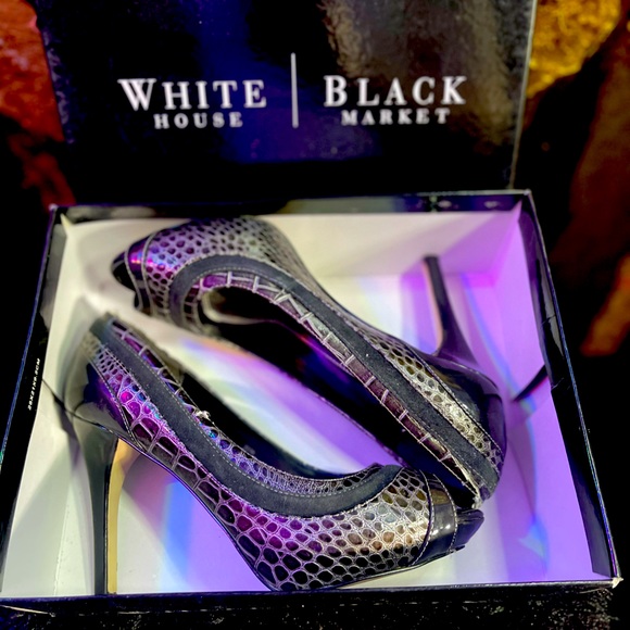 White House Black Market Shoes - WHBM women size 8.5 Heels